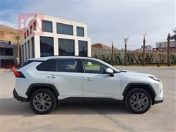 تۆیۆتا ڕاڤ 4